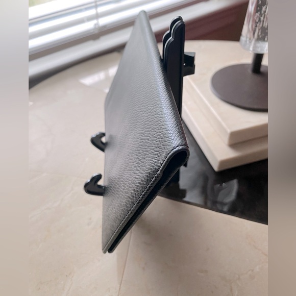 Louis Vuitton Leather Bifold Wallet - Picture 4 of 5